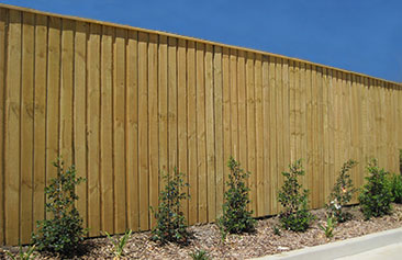 Lapped and Capped Timber Fence